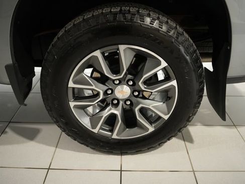 Used 2025 Chevrolet Silverado 1500 LT image 10