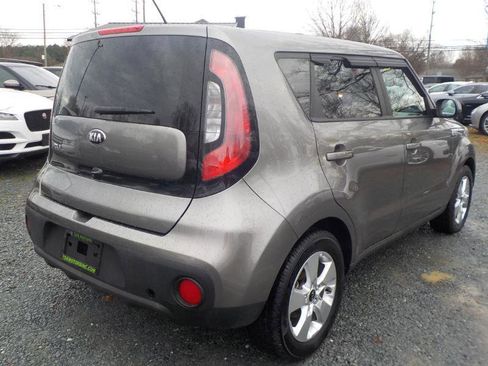 Used 2018 Kia Soul w/ Convenience Package image 5