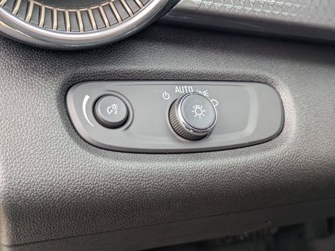 New 2026 Chevrolet Trax ACTIV w/ Sunroof Package image 13