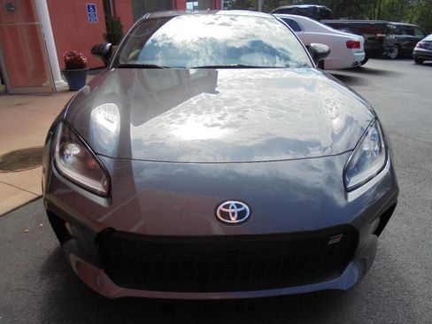 Used 2022 Toyota GR86 image 7