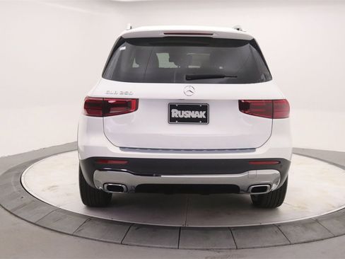 New 2026 Mercedes-Benz GLB 250 image 3