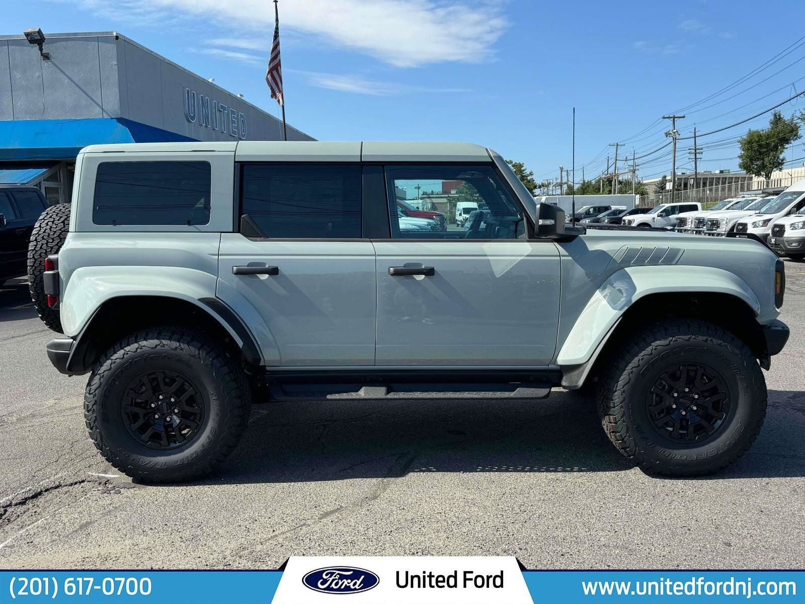 Used 2024 Ford Bronco Raptor w/ Interior Carbon Fiber Pack 6 AWD/4WD image 6