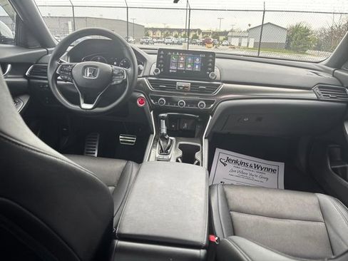 Used 2019 Honda Accord Sport image 10