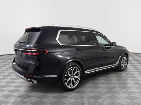 Used 2025 BMW X7 xDrive40i AWD/4WD image 8