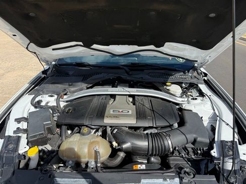 Used 2018 Ford Mustang GT Premium image 17