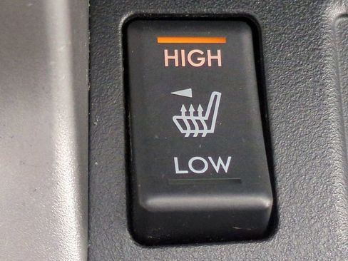 Used 2017 Subaru Forester 2.5i Limited image 23