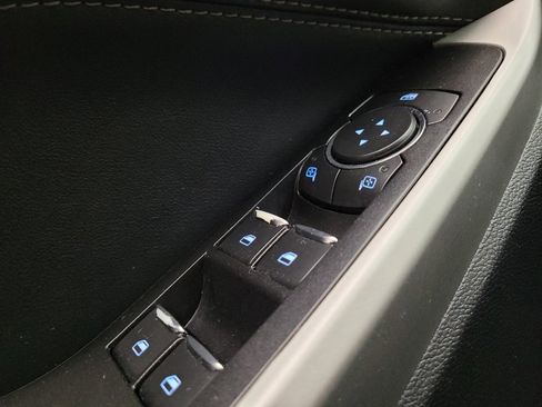 Used 2022 Ford Explorer XLT RWD image 27