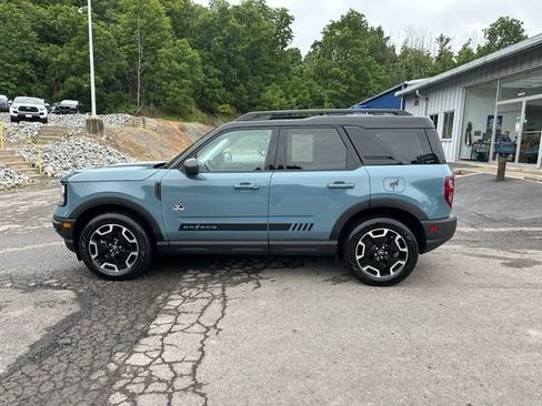 Used 2023 Ford Bronco Sport Outer Banks w/ Tech Package AWD/4WD image 2