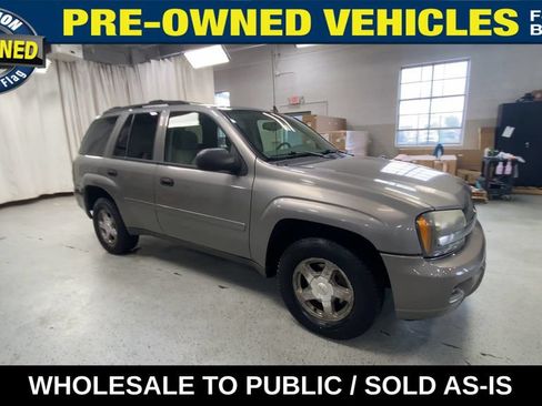 Used 2006 Chevrolet TrailBlazer LS RWD image 2