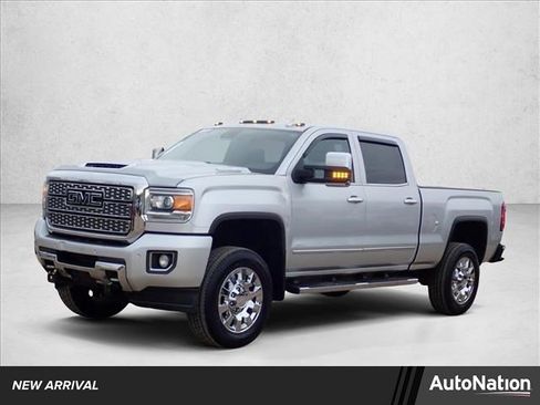 Used 2019 GMC Sierra 2500 Denali w/ Duramax Plus Package image 1