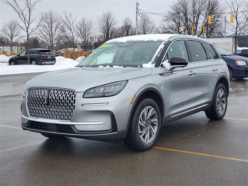 Certified 2023 Lincoln Corsair FWD w/ Equipment Group 101A image 2