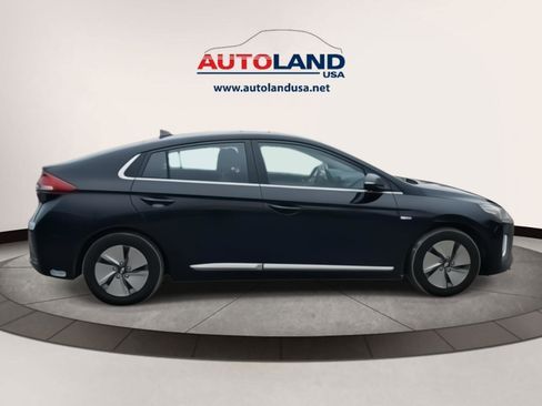 Used 2020 Hyundai Ioniq SE image 5