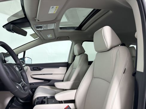 New 2026 Honda Odyssey EX-L image 13