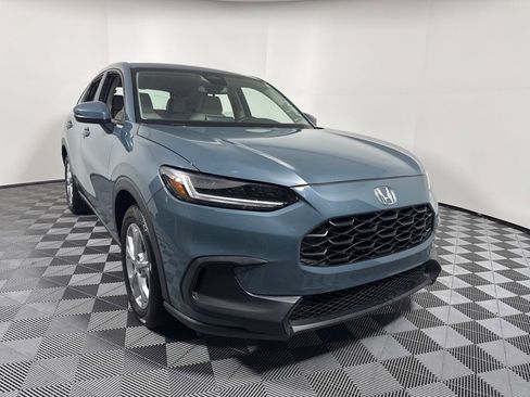 Used 2025 Honda HR-V LX image 11