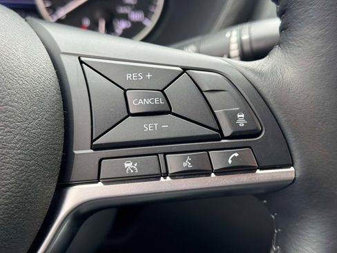 Used 2025 Nissan Sentra SV w/ All-Weather Package FWD image 20