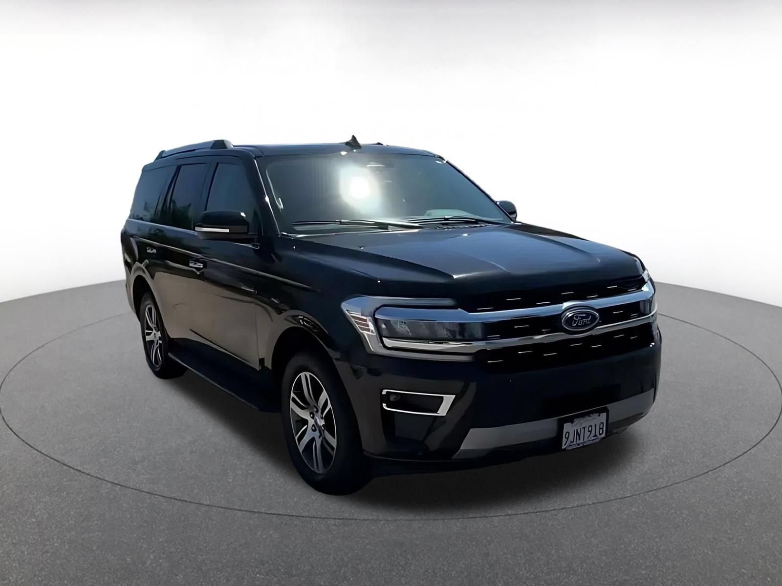 Used 2024 Ford Expedition Limited RWD image 8