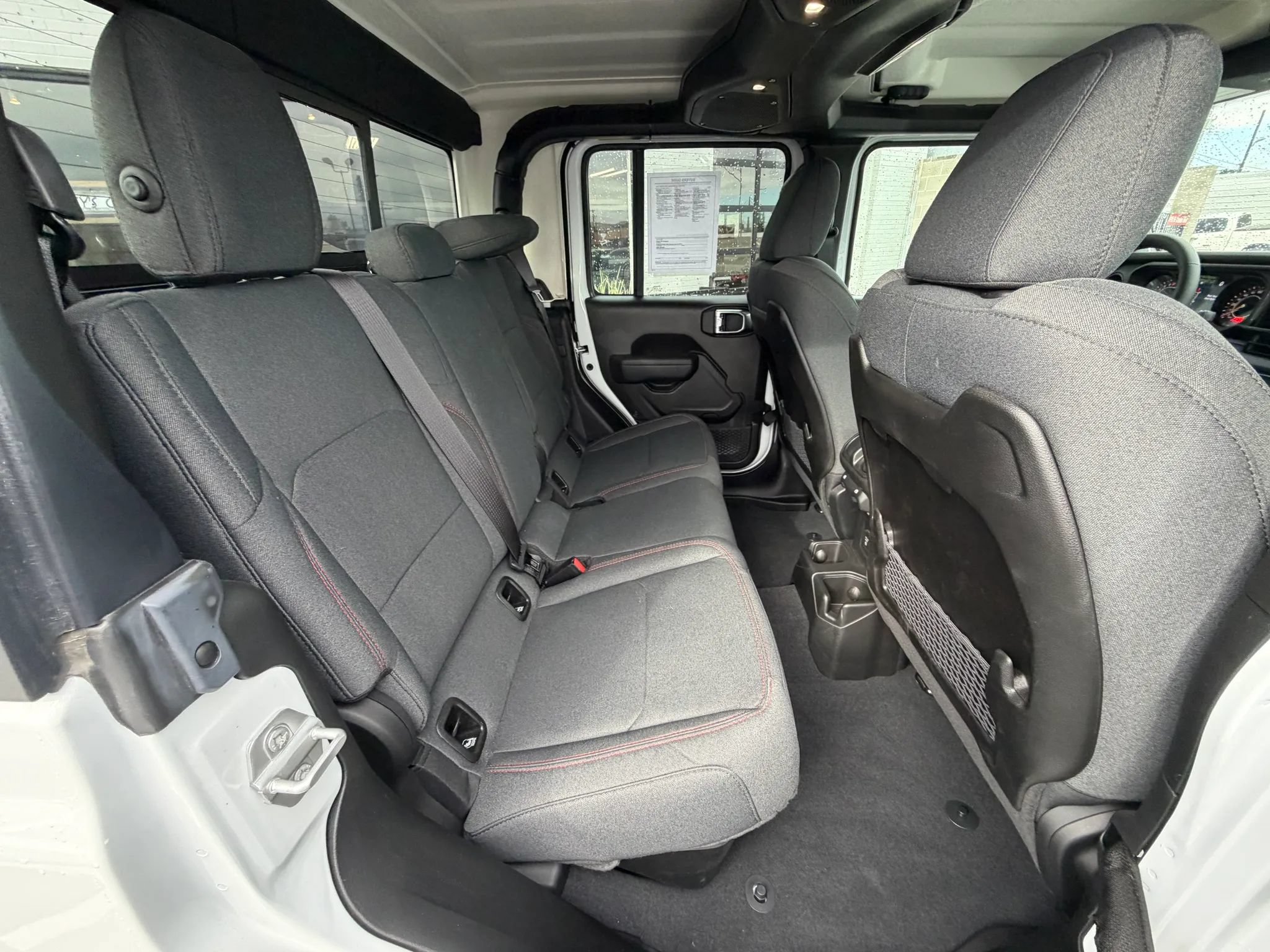 Used 2025 Jeep Gladiator Rubicon AWD/4WD image 16