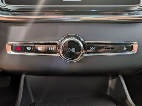 New 2026 Volvo XC90 B6 Plus w/ Protection Package image 21