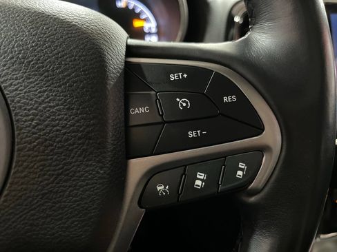 Used 2021 Jeep Grand Cherokee High Altitude AWD/4WD image 25