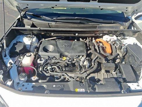 Used 2021 Toyota RAV4 Limited image 28