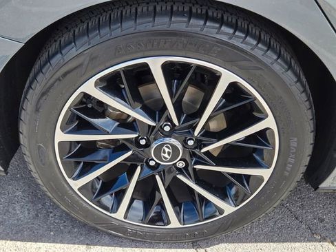 Used 2021 Hyundai Sonata Limited image 10