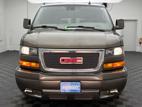 Used 2019 GMC Savana 2500 w/ Enhanced Convenience Package RWD image 5