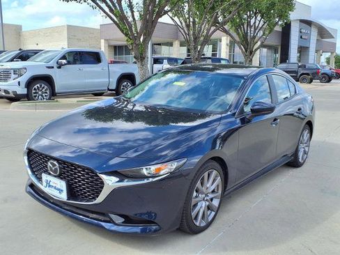 Used 2019 MAZDA MAZDA3 Sedan FWD image 27