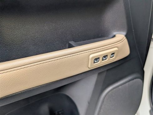 Used 2017 Toyota 4Runner Limited image 11