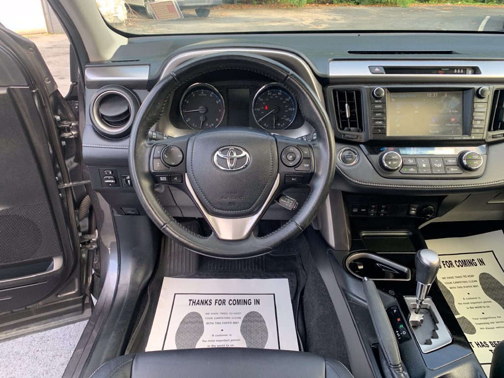 Used 2018 Toyota RAV4 Limited w/ All Weather Liner Package FWD image 21