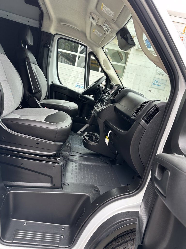 Used 2026 RAM ProMaster 2500 w/ Convenience Group FWD image 29