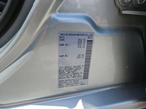Used 2025 Nissan Altima 2.5 SV FWD image 28