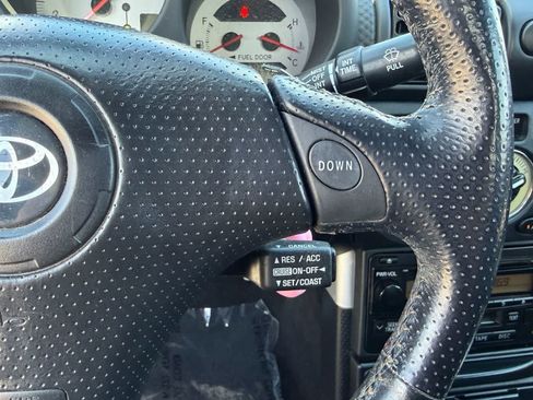 Used 2004 Toyota MR2 RWD image 36