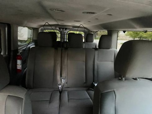 Used 2019 Nissan NV 3500 S image 32