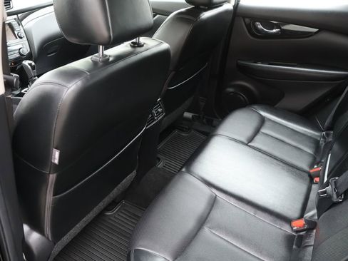 Used 2022 Nissan Rogue Sport SL image 12