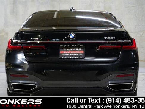 Used 2020 BMW 750i xDrive image 9