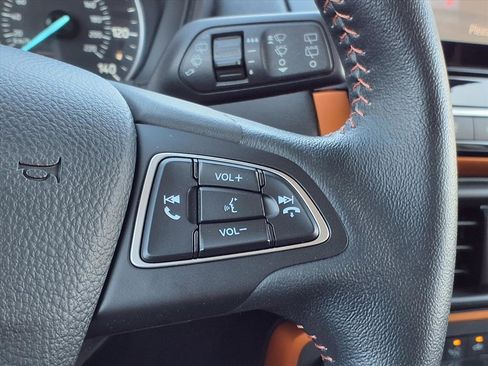 Used 2021 Ford EcoSport SE w/ SE Appearance Package image 13