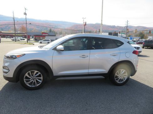 Used 2017 Hyundai Tucson SE image 6