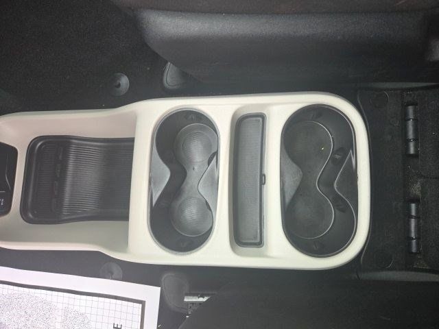 Used 2023 Chrysler Voyager LX FWD image 38