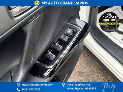 Used 2023 MAZDA CX-9 Touring AWD/4WD image 11