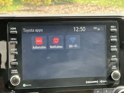 Used 2022 Toyota Highlander XLE image 13