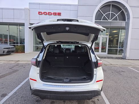Used 2024 Nissan Murano SL w/ Cargo Package image 7