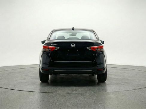 Used 2025 Nissan Versa SV FWD image 7