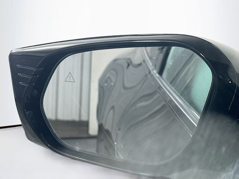 Used 2023 Kia EV6 Wind RWD image 16