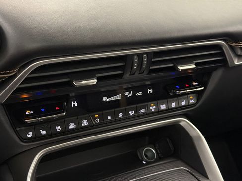 New 2026 MAZDA CX-90 Plug-In Hybrid w/ Premium Plus AWD/4WD image 29