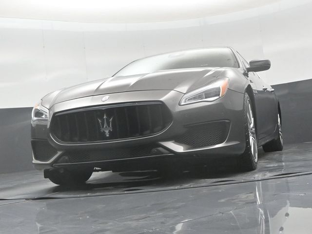 Used 2022 Maserati Quattroporte Modena Q4 AWD/4WD image 45