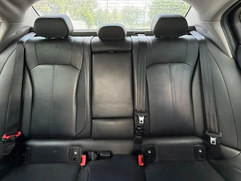Used 2017 Alfa Romeo Giulia RWD image 14