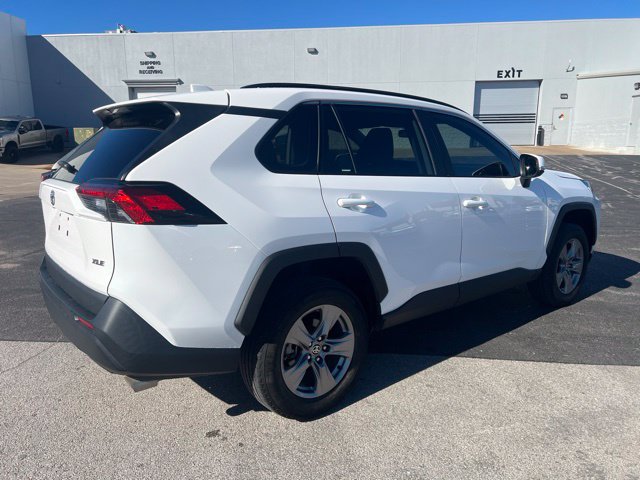 Used 2023 Toyota RAV4 XLE w/ Convenience Package FWD image 6