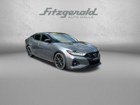 Used 2021 Nissan Maxima SR w/ Sport Mat Group FWD image 1