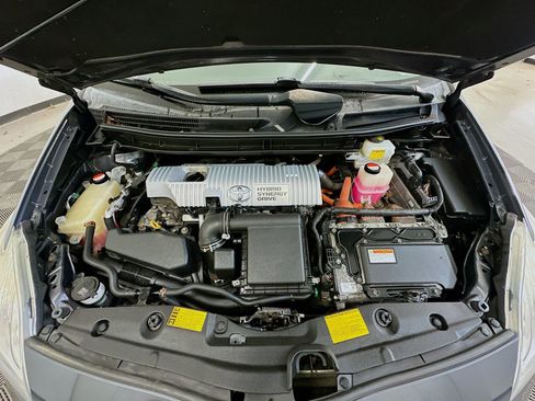 Used 2015 Toyota Prius Four image 35