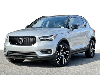 Used 2019 Volvo XC40 T5 R-Design
